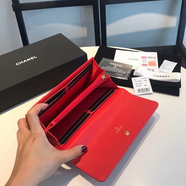 シャネル財布全体デザイン